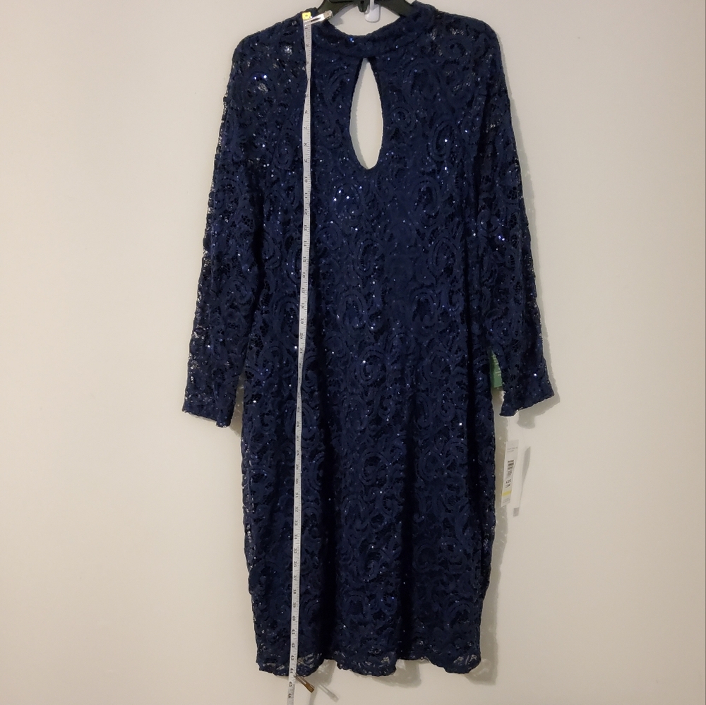 Blue Sage Stretch Navy Blue Embroidered Lace Sequins Keyhole Neckline Size 22W - Picture 3 of 10